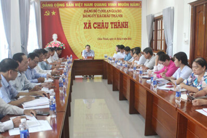 Châu Thành nâng cao chất lượng sinh hoạt chi bộ trong trường học