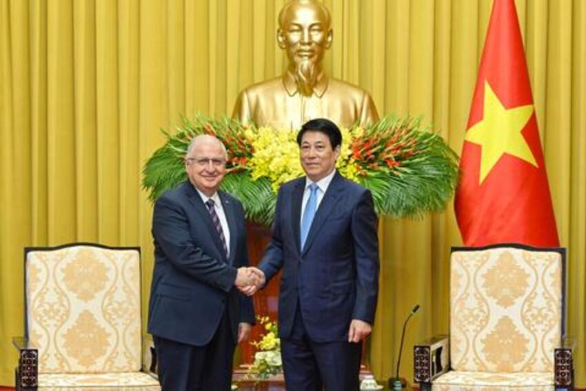 Chủ tịch nước Lương Cường tiếp Bộ trưởng Quốc phòng Thổ Nhĩ Kỳ