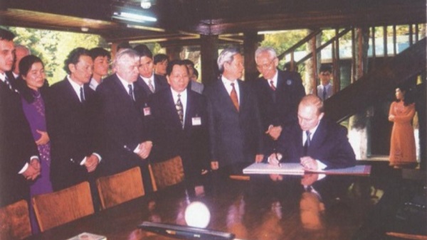 Bác Hồ với nước Nga (Phần 3)  ​