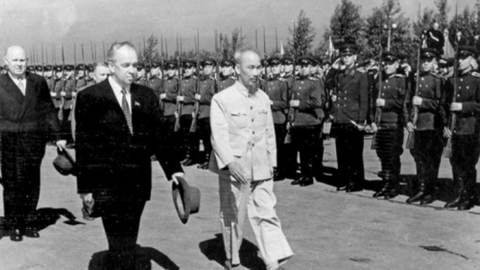 Bác Hồ với nước Nga