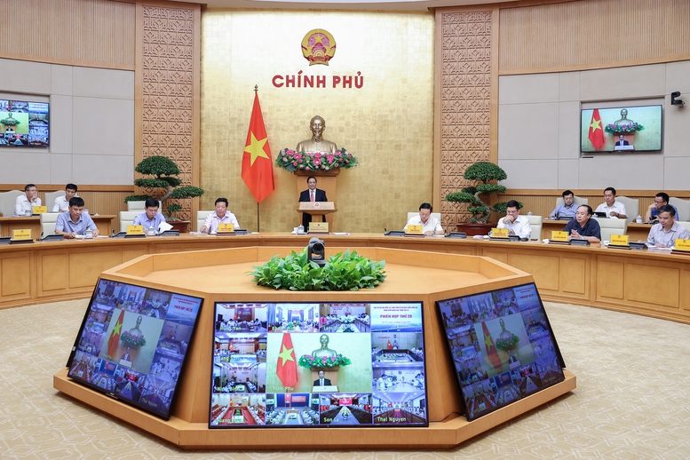 Thủ tướng: Cả nước đã có gần 2.500km đường cao tốc, phải vượt mục tiêu 3.000km trong năm nay- Ảnh 2.